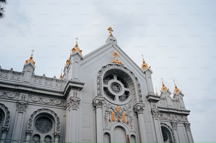 Tempat ibadah umat kristen khatolik di gereja